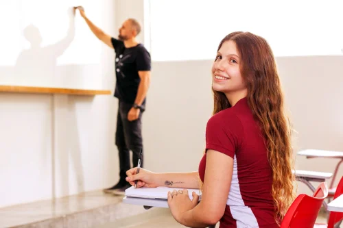 Colégio Olimpo revela método que prepara alunos para redação nota 1000 no Enem