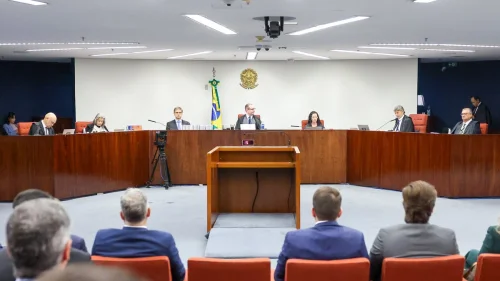 Defesas de condenados por golpismo apresentam recursos ao STF
