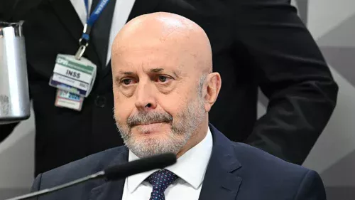 Careca do INSS tentou contratos milionários com Ministério da Saúde após fraudes