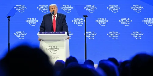 Líderes empresariais reagem ao discurso de Trump em Davos sobre aquisição da Groenlândia