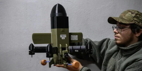 Ucrânia implementa sistema de recompensa por abate de drones russos e receberá 40 mil interceptores