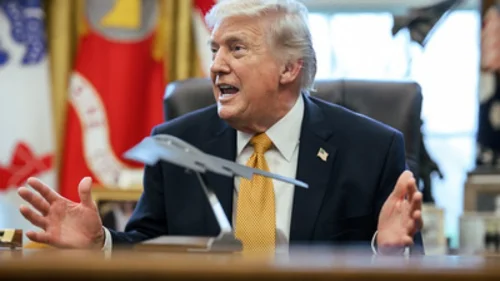 Trump anuncia intensificação de ataques ao Irã com "força máxima" em 2 a 3 semanas