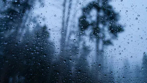 Frente fria avança no Rio com chuva e alerta de ressaca: o que você precisa saber para não se surpreender