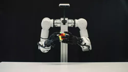 Robô humanoide cozinha ovos e toca piano: startup cria mão robótica inédita que imita a sua