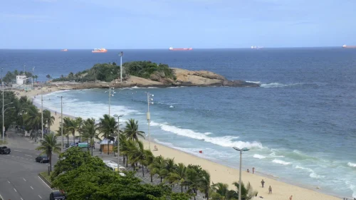 Prefeitura do Rio restringe acesso noturno ao Arpoador para limpeza no verão