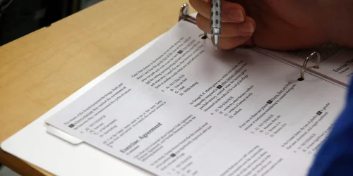 Google lança preparatório gratuito para SAT via Gemini, ameaçando mercado de tutoria