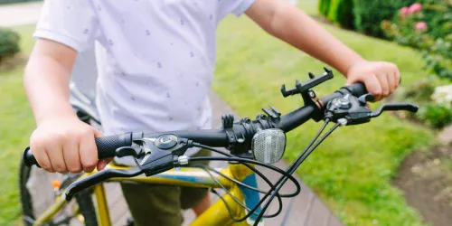 O verdadeiro motivo pelo qual dar independência ao seu filho de 12 anos é um campo minado