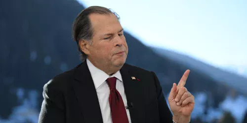 Marc Benioff usa IA do Slack para bisbilhotar funcionários: "Sei o que te incomoda"