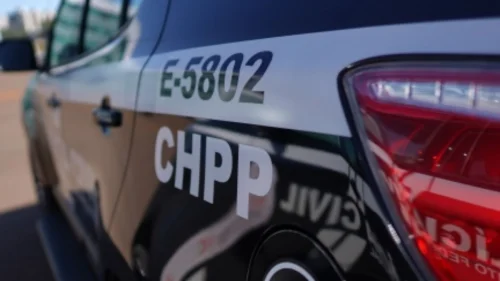 Ex-técnicos de enfermagem são presos no DF por suspeita de homicídio de pacientes</title>