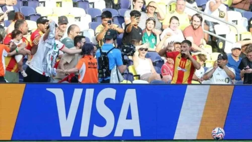 Espérance vence Los Angeles e garante classificação do Flamengo no Mundial de Clubes