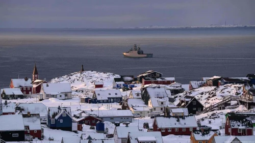 Delegação do Congresso dos EUA visita Dinamarca em apoio após declarações de Trump sobre Groenlândia