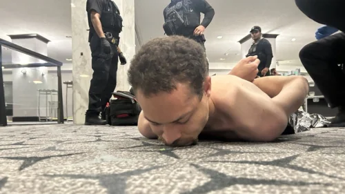 O verdadeiro motivo por trás da acusação de tentativa de matar Trump no jantar da imprensa