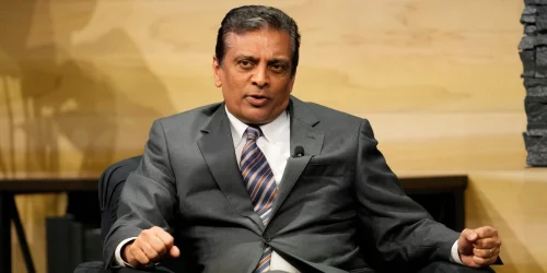 CEO da FedEx busca "super robôs humanoides" para automatizar armazéns