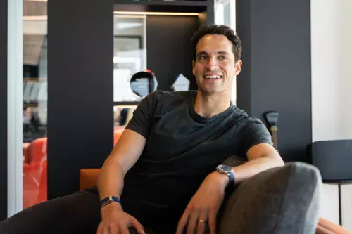 Whoop expande para saúde preventiva com exames de sangue e monitoramento cardíaco