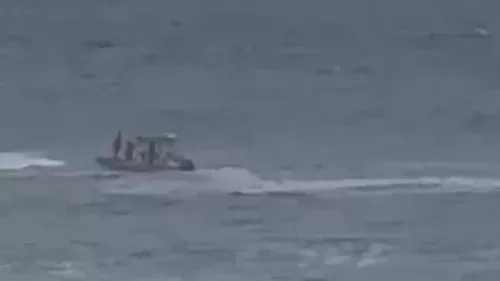 Jovem de 18 anos desaparece após ser arrastado pelo mar em Arraial do Cabo