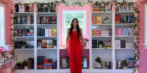 Casal transforma galpão de quintal em biblioteca particular por US$ 18 mil