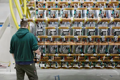 Startup revela módulo inédito que libera energia equivalente a 440 usinas nucleares em 80 nanossegundos