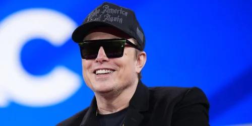 SpaceX planeja IPO de US$ 1,5 tri e avalia fusões com Tesla e xAI de Musk