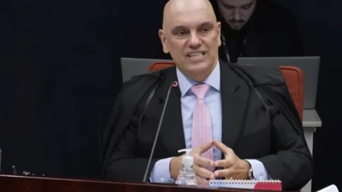 Moraes mantém opção de transferir Bolsonaro para Papuda após condenação