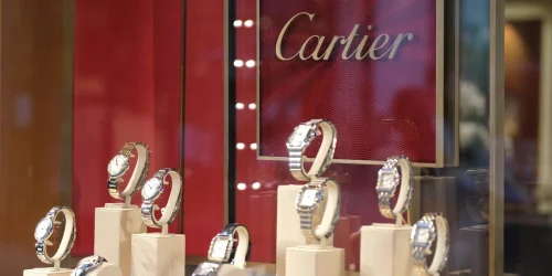 Mercado de relógios de luxo atrai novos compradores jovens e define tendências para 2026