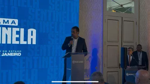 Castro afirma que não decidiu sobre saída do governo do Rio antes do fim do mandato