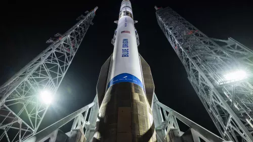 O verdadeiro motivo por trás do New Glenn: foguete de Bezos volta para quebrar monopólio de Musk no espaço