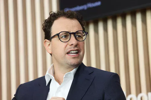 Pentágono classifica Anthropic como risco à cadeia de suprimentos, mas governo Trump mantém diálogo