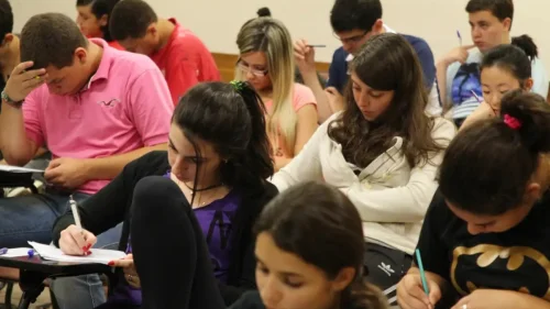 Enem-USP 2026: inscrições se encerram nesta quarta-feira com taxa de R$ 11