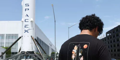 O plano ousado de Elon Musk: enviar um data center de IA do tamanho de um prédio para o espaço