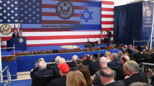 EUA autorizam saída de funcionários de Israel e emitem alerta de viagem