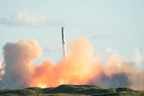 SpaceX planeja IPO para 2026 com valorização de US$ 1,5 trilhão e movimenta mercado secundário
