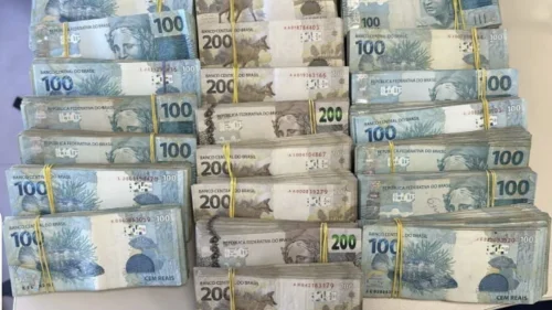 CPI do Crime Organizado recebe dados sobre R$ 80 milhões pagos a escritório de esposa de Moraes