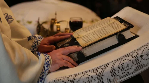 Censo 2022: número de católicos no Brasil atinge menor nível histórico