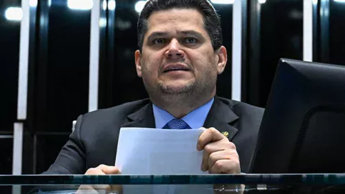 Senado aprova pacote de 'pautas-bomba' com impacto de R$ 215 bilhões