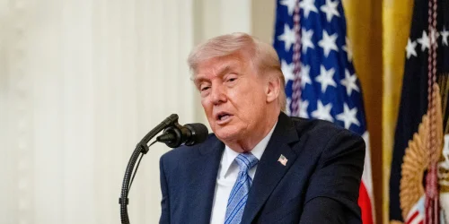 Trump surpreende ao considerar controle de IA: o que está por trás da mudança?