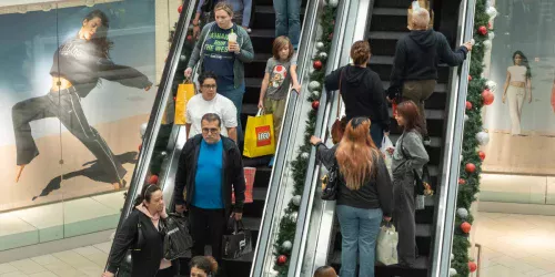 Crescimento econômico dos EUA desacelera mais que o esperado no último trimestre de 2025