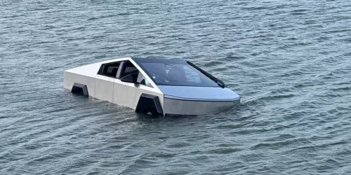 70 anos, um Cybertruck e um lago: o teste de Wade Mode que deu errado (e virou prisão)