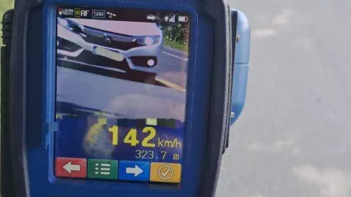 Veículo a 142 km/h causa acidente com 4 mortos da mesma família na BR-101