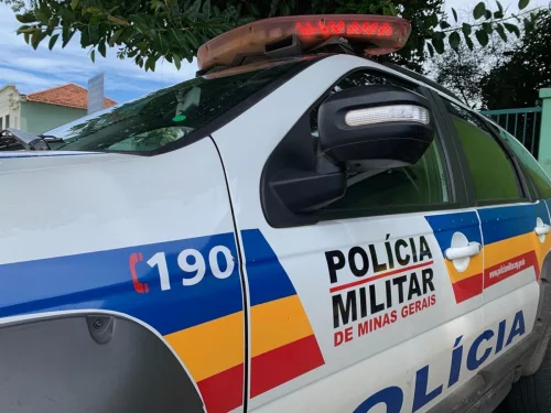 Homem é morto a tiros ao tentar proteger mulher em bar