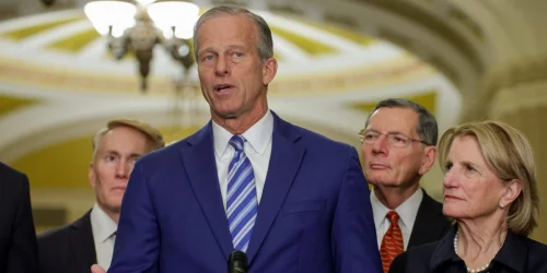 Senado dos EUA aprova acordo para financiar Departamento de Segurança Interna