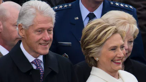 Bill e Hillary Clinton confirmam depoimento no Congresso sobre caso Epstein