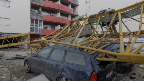 Tempestade Leonardo deixa Espanha e Portugal debaixo d'água com mortes e desaparecidos