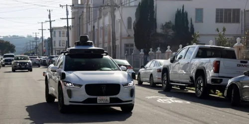 Veículo autônomo da Waymo atinge criança perto de escola na Califórnia