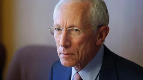 Economista Stanley Fischer, ex-vice-presidente do Fed, morre aos 81 anos