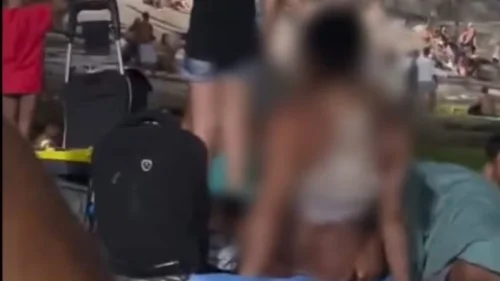 Casal é abordado por PM ao praticar sexo oral na praia do Arpoador no Rio