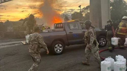 Incêndio de caminhão cisterna sob Ponte das Américas causa morte e interdição da via