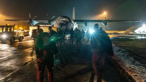 Tensões na Groenlândia levam Dinamarca e OTAN a reforçar presença militar no Ártico