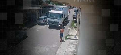 Menina de 6 Anos Atropelada por Caminhão de Lixo em Manaus