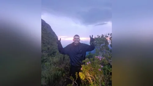 Operação de resgate busca jovem desaparecido no Pico Paraná desde a virada do ano