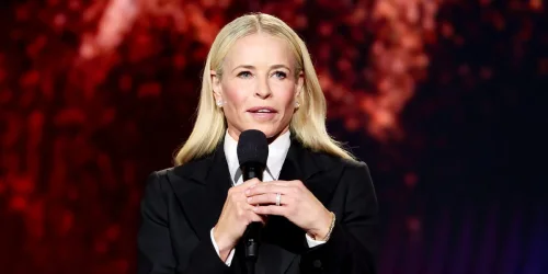 Chelsea Handler revela ter feito aulas de parentalidade apesar de não ter filhos